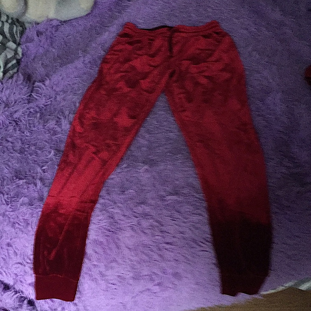 Read velour getting the scoop neck beautiful color